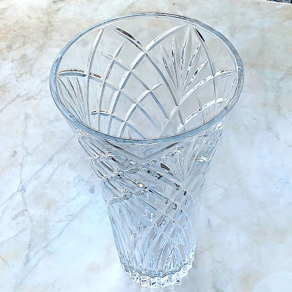 RCR CRYSTAL VASE CLEAR LEAD FREE 11 3/4TH INCH MELODIA MADE IN ITALY